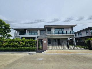 For sale 4 bedrooms house in Bang Khae, Bangkok