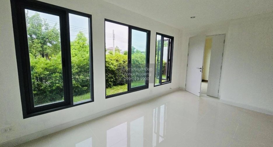 For sale 4 bedrooms house in Bang Khae, Bangkok