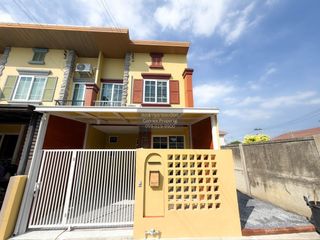 For sale 3 bedrooms townhouse in Thung Khru, Bangkok
