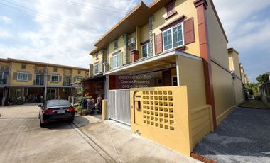 For sale 3 bedrooms townhouse in Thung Khru, Bangkok