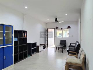 Casa adosada en venta de 2 habitaciones en Kathu, Phuket