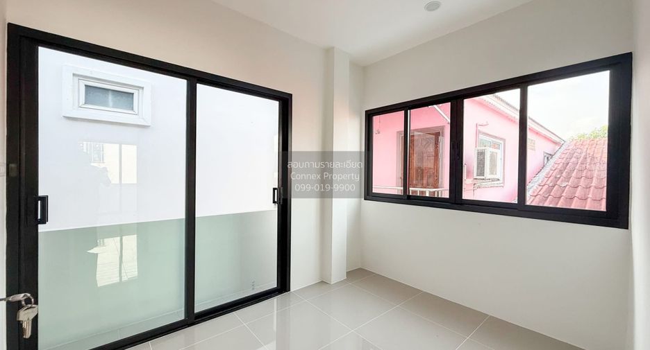 For sale 3 bedrooms house in Prawet, Bangkok