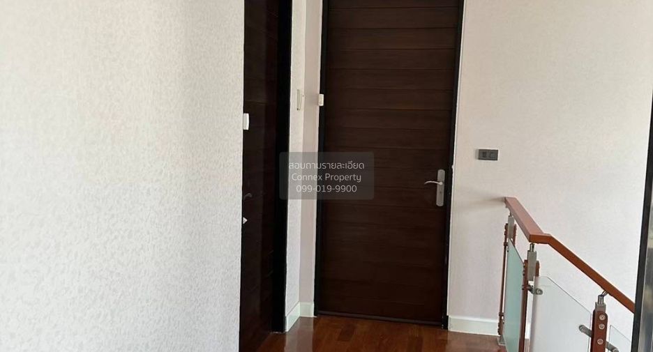 Casa en venta de 4 habitaciones en Pak Kret, Nonthaburi