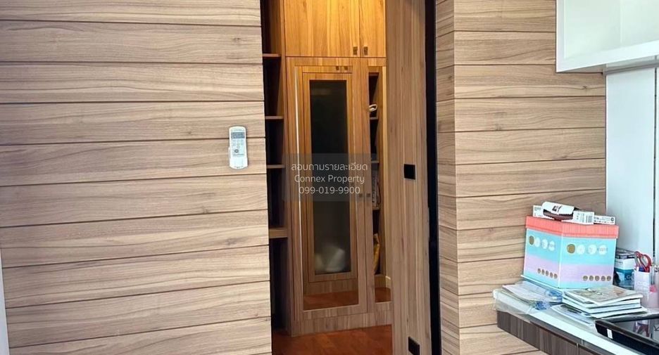 Casa en venta de 4 habitaciones en Pak Kret, Nonthaburi