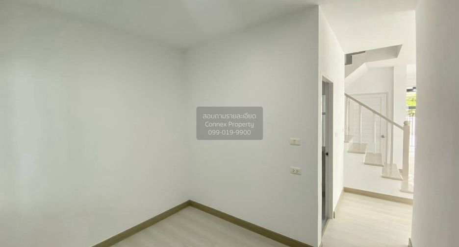 For sale 4 bedrooms townhouse in Mueang Nonthaburi, Nonthaburi