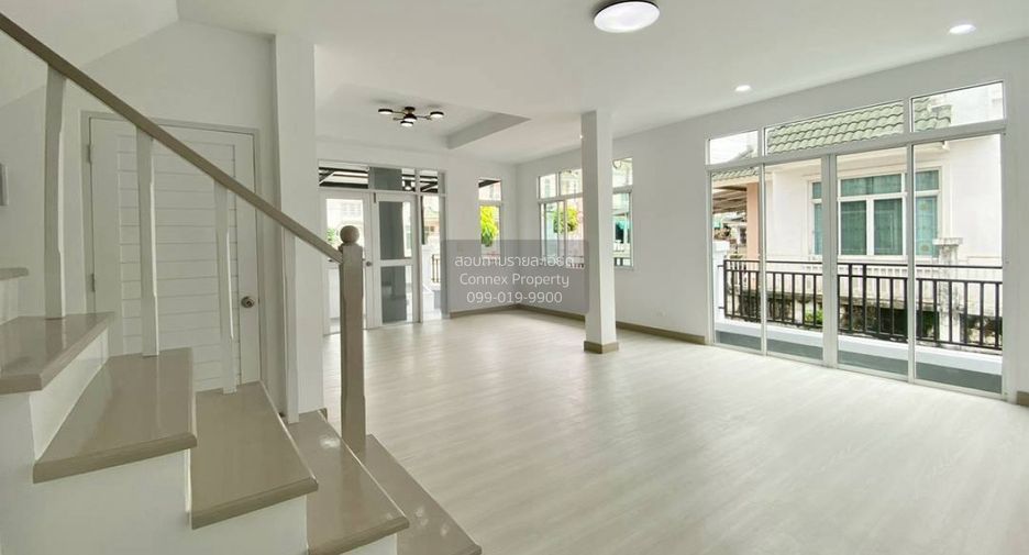 For sale 4 bedrooms townhouse in Mueang Nonthaburi, Nonthaburi