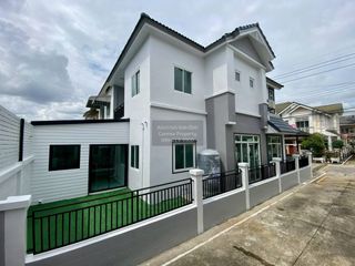 For sale 4 bedrooms townhouse in Mueang Nonthaburi, Nonthaburi