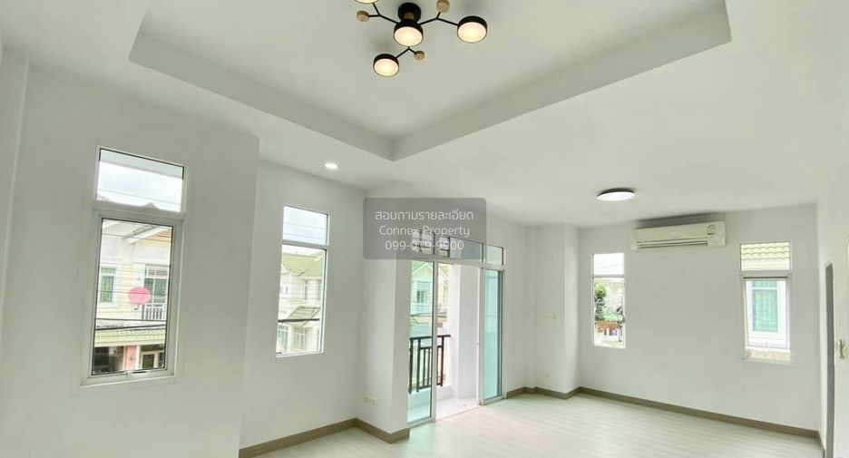 For sale 4 bedrooms townhouse in Mueang Nonthaburi, Nonthaburi