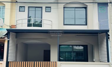 Casa adosada en venta de 4 habitaciones en Bang Bua Thong, Nonthaburi