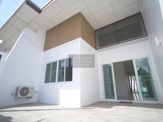 出售 2 卧室 独立屋 在 Phuket Town, 普吉