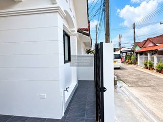 À vendre 2 chambres maison de ville à Mueang Phuket, Phuket