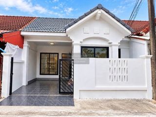 À vendre 2 chambres maison de ville à Mueang Phuket, Phuket