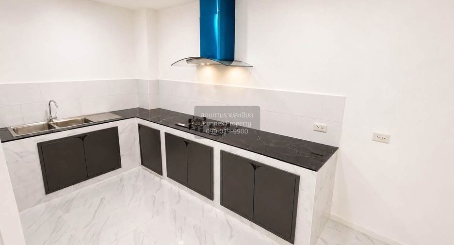 For sale 2 ベッドルーム townhouse in Mueang Phuket, Phuket