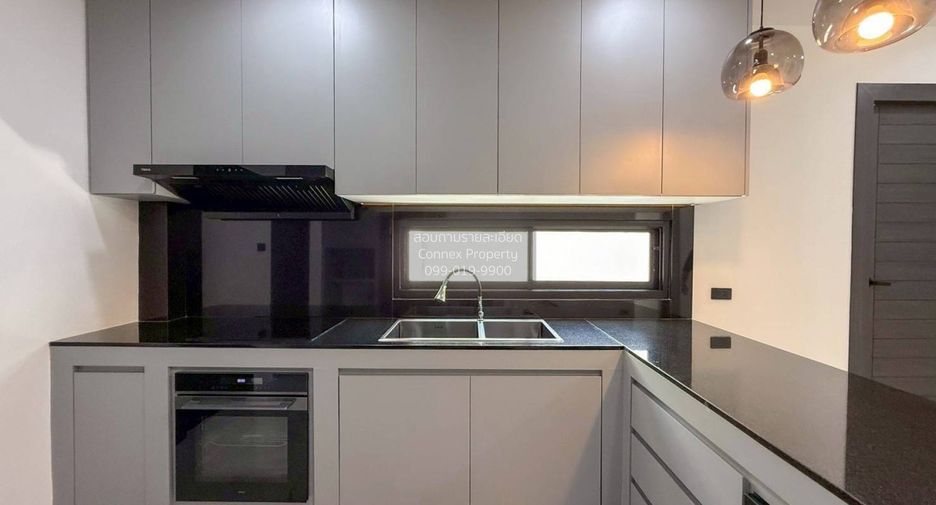 For sale 3 bedrooms villa in Nong Chok, Bangkok