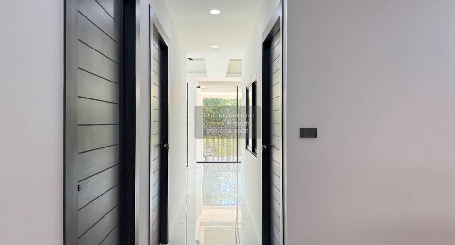 For sale 3 bedrooms villa in Nong Chok, Bangkok