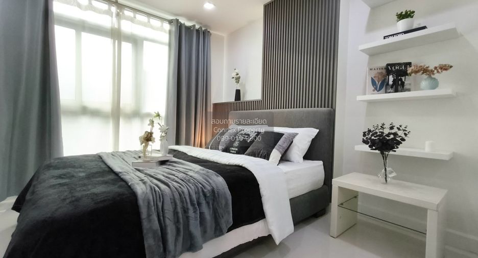 For sale 1 bed condo in Phra Khanong, Bangkok