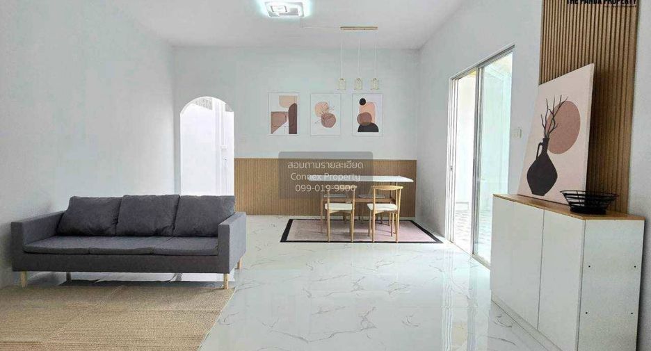 Reihenhaus zum Kauf mit 4 Zimmer in Bang Phli, Samut Prakan
