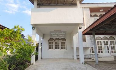 Casa en venta de 5 habitaciones en Chom Thong, Bangkok