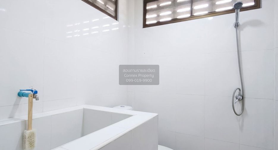 Casa en venta de 5 habitaciones en Chom Thong, Bangkok
