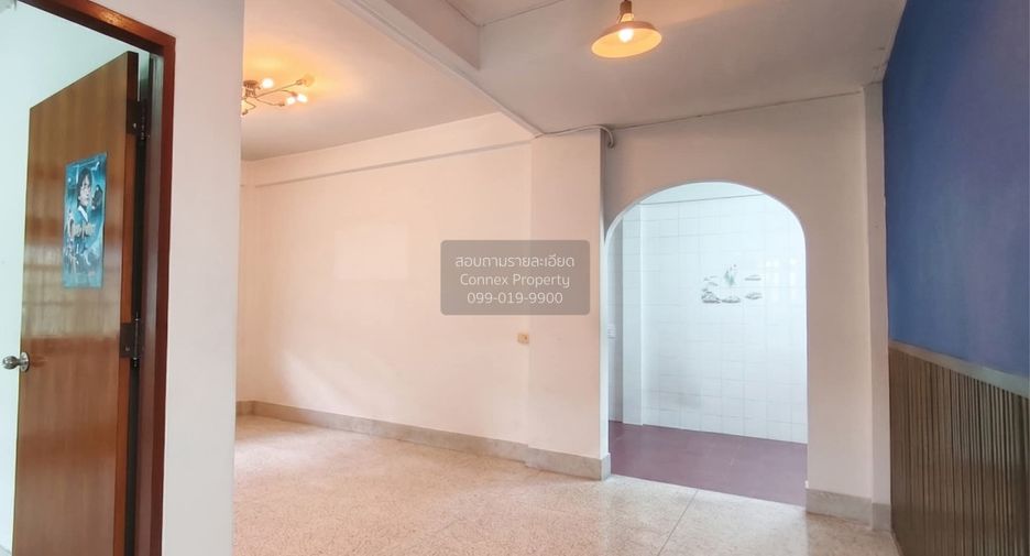 Casa en venta de 5 habitaciones en Chom Thong, Bangkok