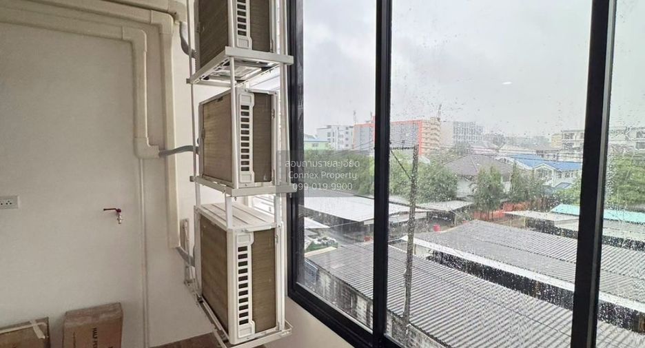 For sale 2 bedrooms condo in Lat Phrao, Bangkok