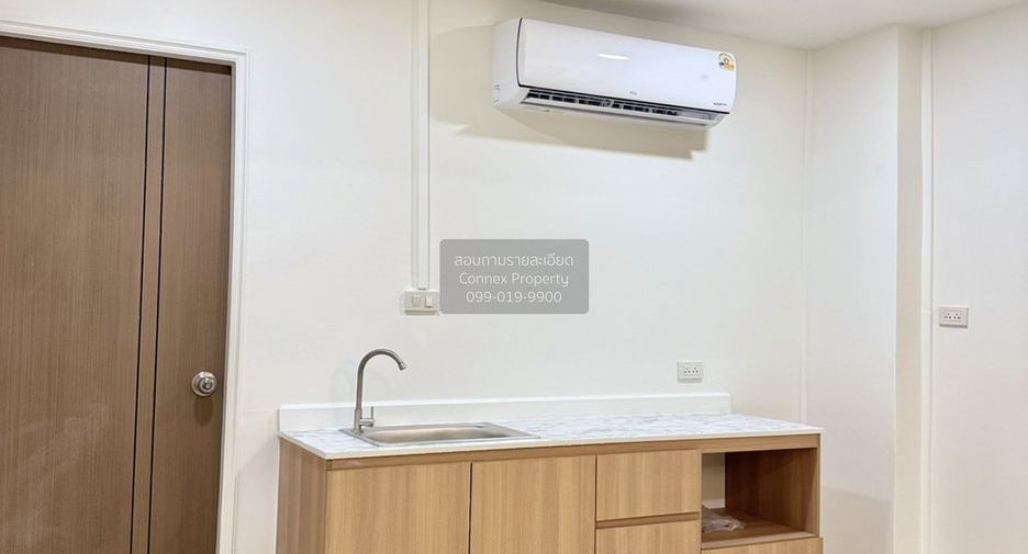 For sale 2 bedrooms condo in Lat Phrao, Bangkok