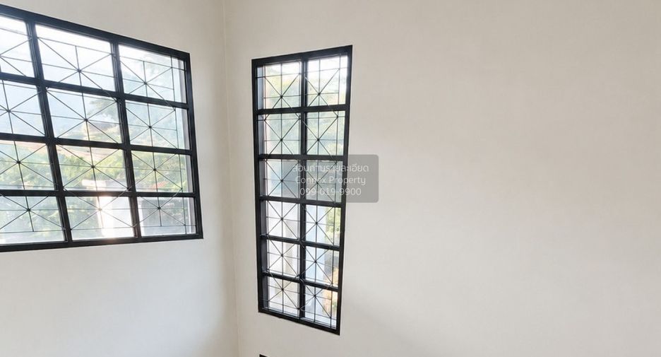 For sale 3 bedrooms house in Phasi Charoen, Bangkok