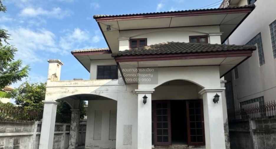 For sale 3 bedrooms house in Phasi Charoen, Bangkok