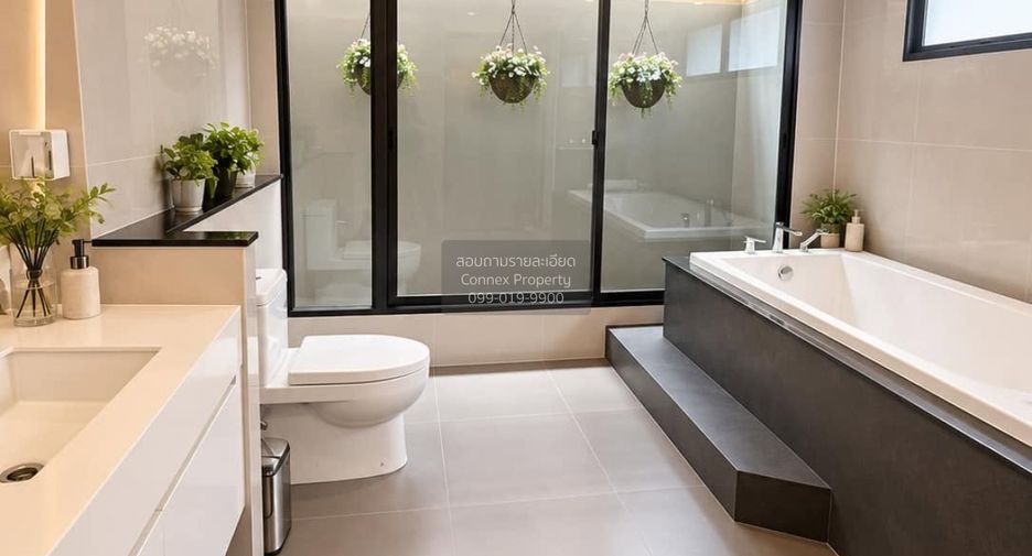 For sale 5 bedrooms house in Don Mueang, Bangkok