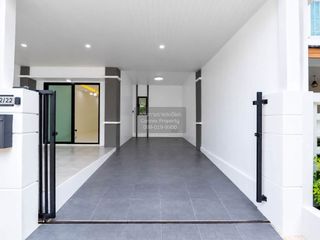 Casa adosada en venta de 3 habitaciones en Mueang Phuket, Phuket