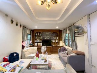 For sale 3 bedrooms house in Lat Phrao, Bangkok