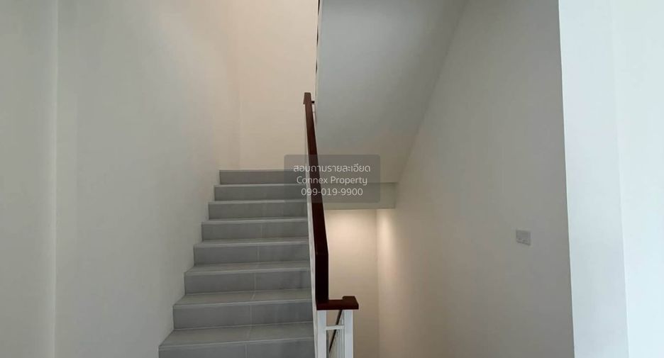 Casa adosada en venta de 1 habitaciones en Huai Khwang, Bangkok