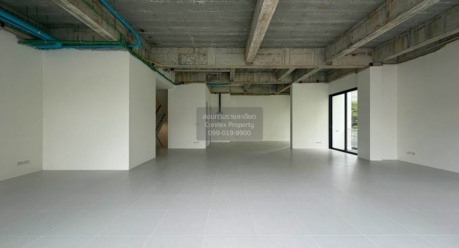 Casa adosada en venta de 1 habitaciones en Huai Khwang, Bangkok
