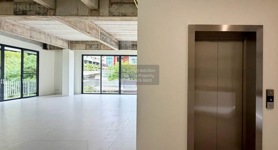 Casa adosada en venta de 1 habitaciones en Huai Khwang, Bangkok