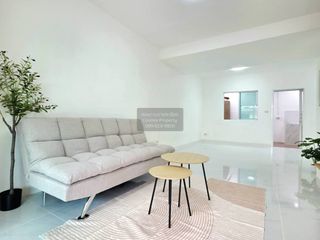 For sale 3 bedrooms townhouse in Bang Khun Thian, Bangkok
