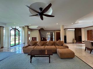 À vendre 5 chambres villa à Mueang Phuket, Phuket