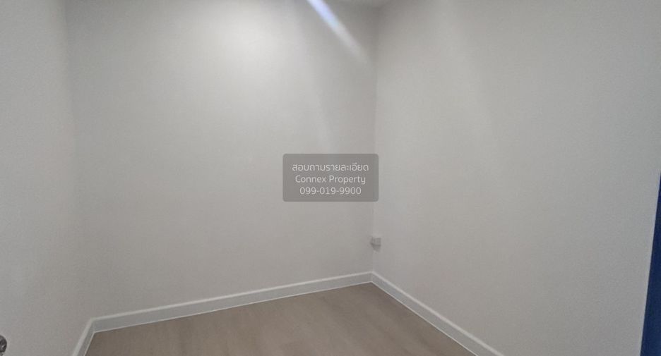 Casa adosada en venta de 3 habitaciones en Pak Kret, Nonthaburi