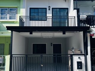 For sale 3 bedrooms townhouse in Pak Kret, Nonthaburi