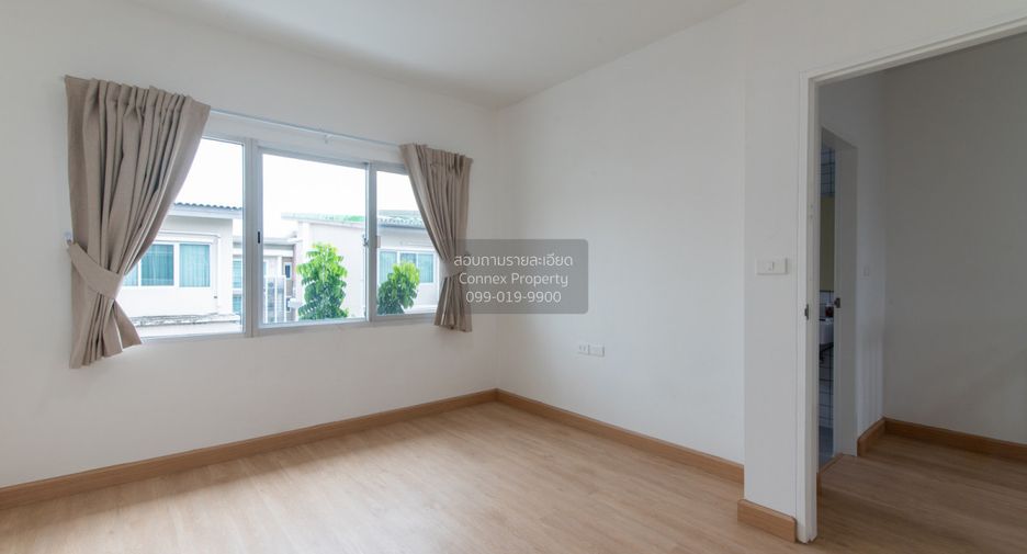 Casa adosada en venta de 3 habitaciones en Lak Si, Bangkok