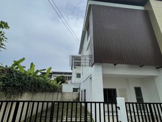 For sale 4 bedrooms townhouse in Pak Kret, Nonthaburi