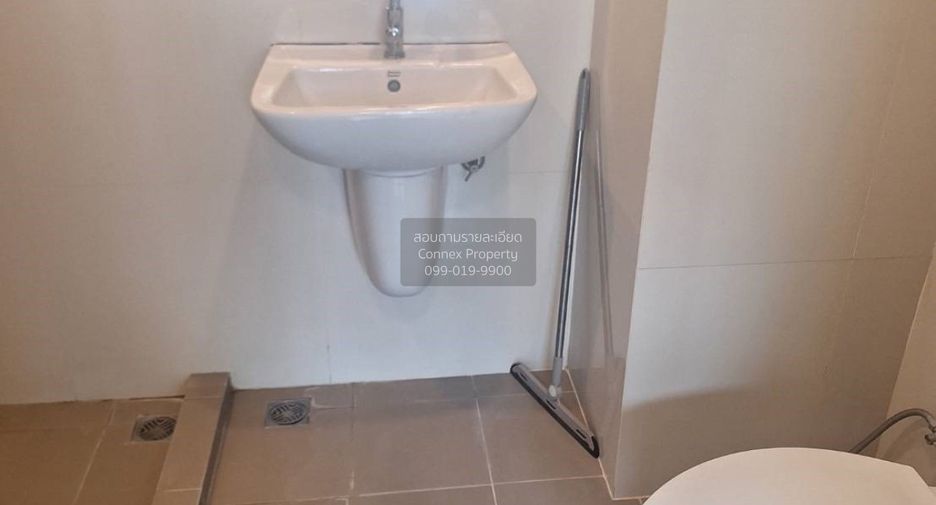 For sale 1 bed condo in Mueang Samut Prakan, Samut Prakan