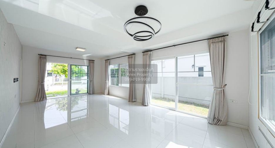 For sale 3 bedrooms house in Khlong Sam Wa, Bangkok