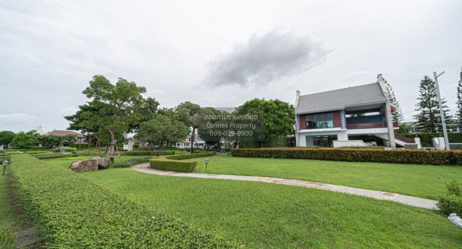 For sale 3 bedrooms house in Khlong Sam Wa, Bangkok