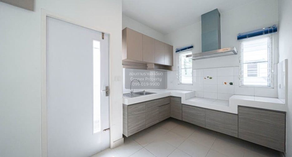 For sale 3 bedrooms house in Khlong Sam Wa, Bangkok
