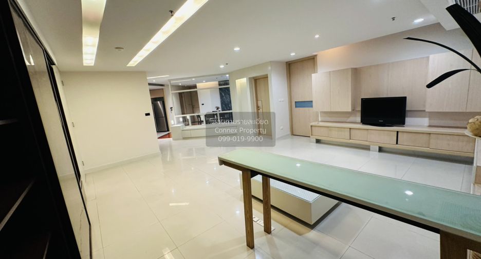 À vendre 3 chambres condo à Watthana, Bangkok