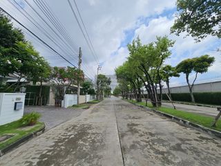 For sale 3 bedrooms house in Khlong Sam Wa, Bangkok