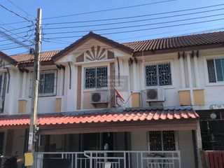 For sale 4 bedrooms townhouse in Nong Khaem, Bangkok