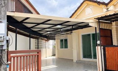 À vendre 2 chambres maison de ville à Mueang Phuket, Phuket