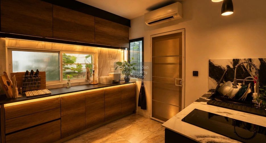 For sale 4 bedrooms house in Thung Khru, Bangkok