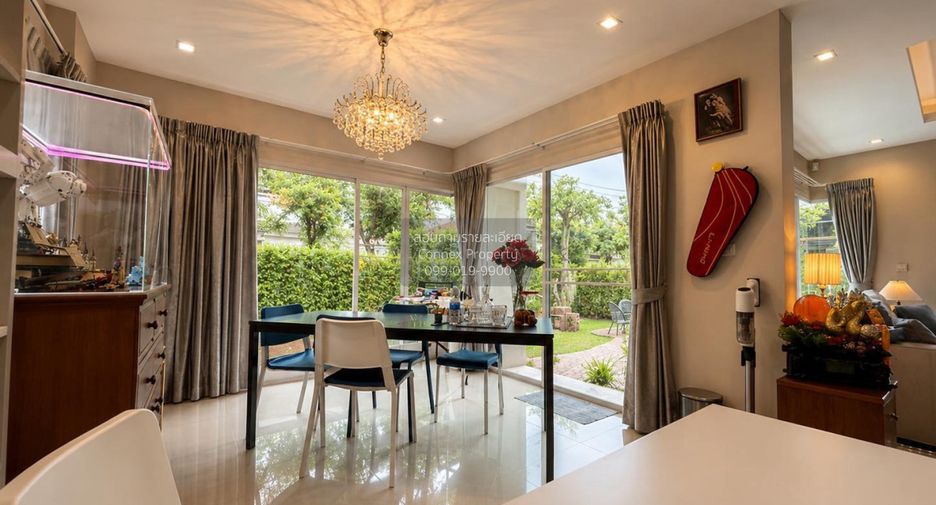 For sale 4 bedrooms house in Thung Khru, Bangkok
